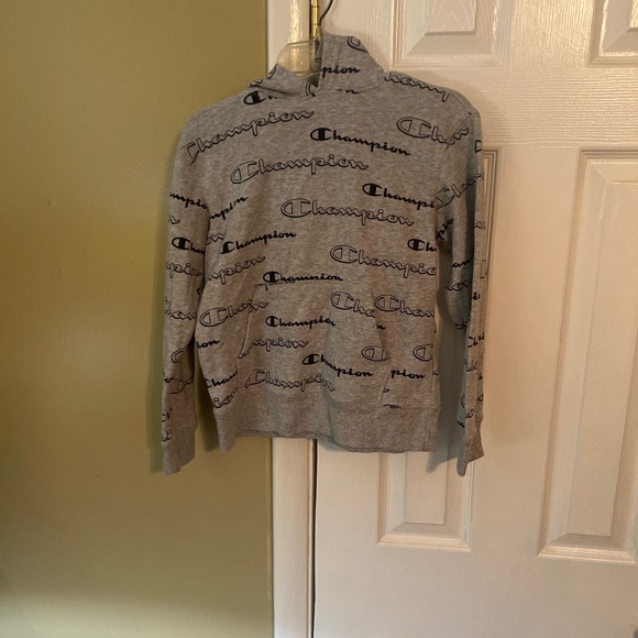 Clothes - Picture 1 of 1